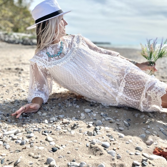 Join me on the BOHO DISCOVERY let’s feel wild and free 🦋✨✨ - Picture 6 of 15